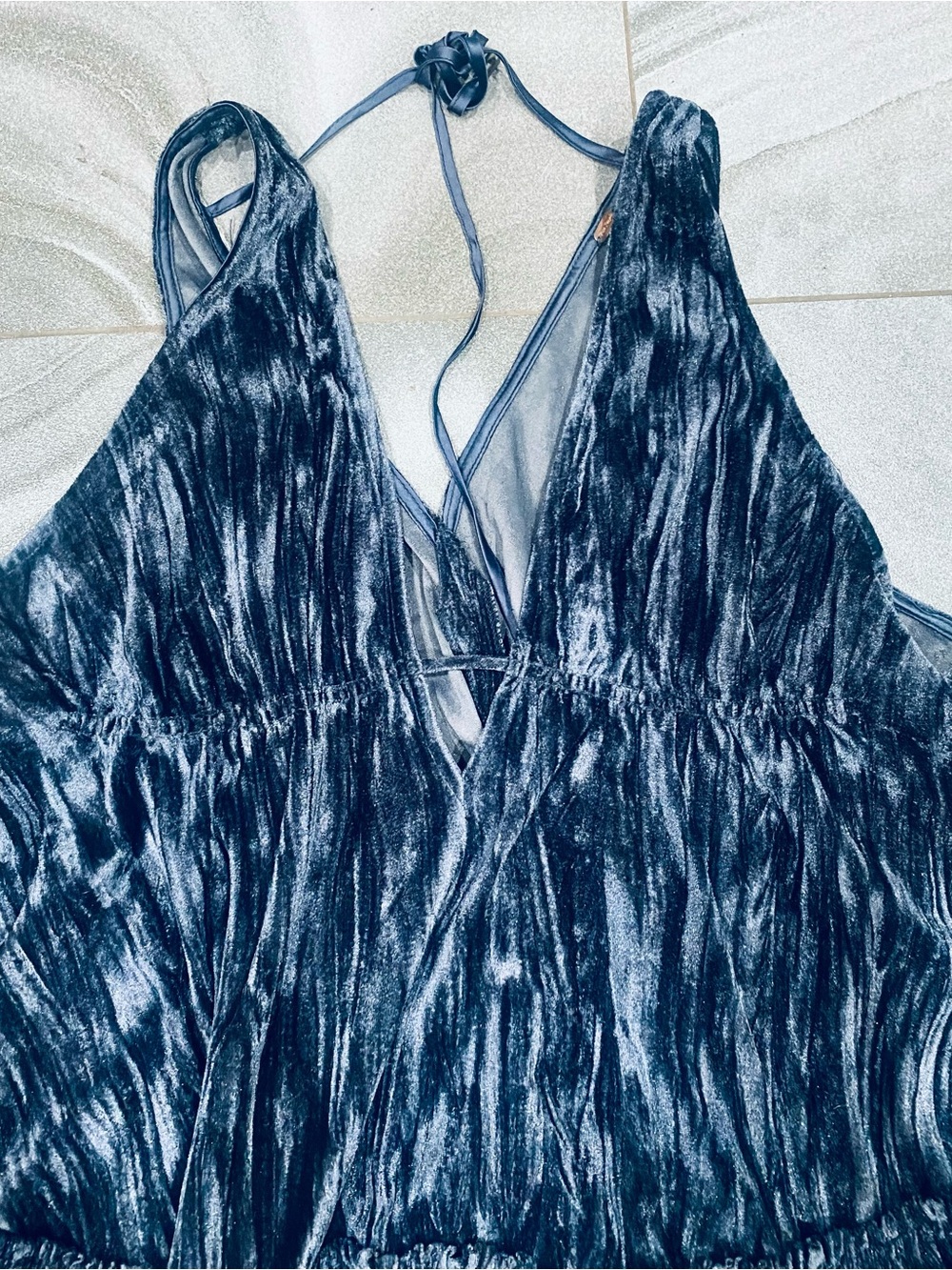 Womens Free People Pleated Plush Crushed Velvet Swing Mini Dress Size M - Picture 2 of 6